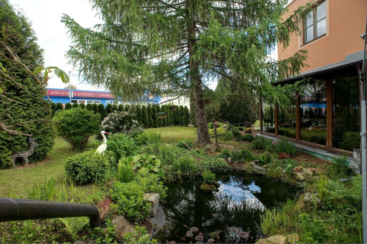 Pension Pegast Ceske Budejovice Buitenkant foto